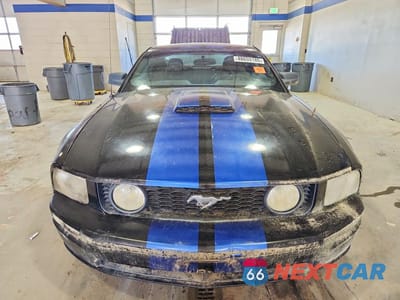 Piąte zdjęcie samochodu w środku: 2007 FORD MUSTANG GT VIN:1ZVFT82HX75237141 - miniatura