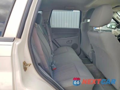 Zdjęcie 11 z 13 samochodu: 2005 JEEP GRAND CHEROKEE LAREDO VIN:1J4GS48K55C657611 - miniatura