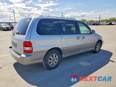 Trzecie zdjęcie samochodu z tyłu: 2005 KIA SEDONA LX VIN:KNDUP132556764575 - miniatura