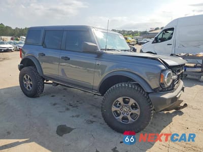 Czwarte zdjęcie samochodu z boku: 2025 FORD BRONCO VIN:1FMDE7BH1SLA92117 - miniatura