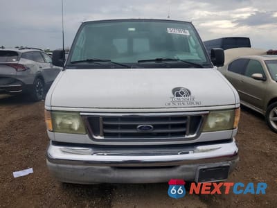 Piąte zdjęcie samochodu w środku: 2003 FORD ECONOLINE E350 SUPER DUTY WAGON VIN:1FBSS31L83HA43878 - miniatura