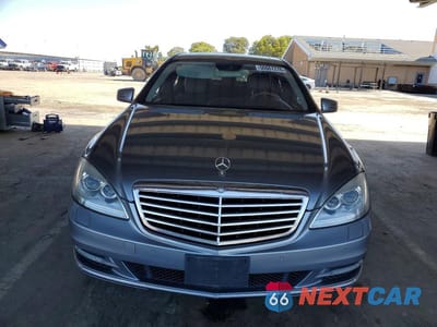 Piąte zdjęcie samochodu w środku: 2012 MERCEDES-BENZ S 550 VIN:WDDNG7DB7CA436127 - miniatura