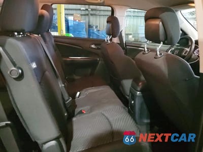 Zdjęcie 10 z 11 samochodu: 2018 DODGE JOURNEY SE VIN:3C4PDCAB3JT310331 - miniatura