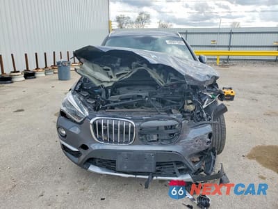 Piąte zdjęcie samochodu w środku: 2017 BMW X1 XDRIVE28I VIN:WBXHT3C31H5F73737 - miniatura