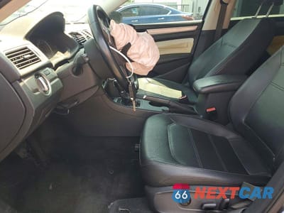 Zdjęcie 7 z 13 samochodu: 2015 VOLKSWAGEN PASSAT S VIN:1VWAT7A31FC075565 - miniatura