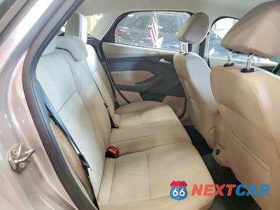 Zdjęcie 10 z 12 samochodu: 2014 FORD FOCUS BEV VIN:1FADP3R4XEL330308 - miniatura