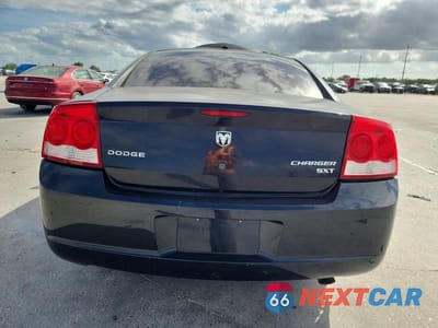 Zdjęcie 6 z 12 samochodu: 2010 DODGE CHARGER SXT VIN:2B3CA3CV1AH245925 - miniatura