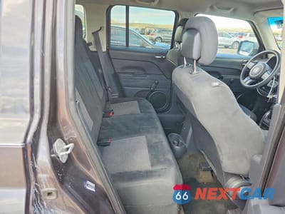 Zdjęcie 11 z 13 samochodu: 2016 JEEP PATRIOT SPORT VIN:1C4NJPBA5GD642802 - miniatura