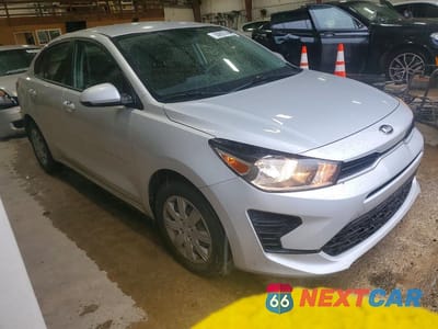 Czwarte zdjęcie samochodu z boku: 2021 KIA RIO LX VIN:3KPA24AD2ME404132 - miniatura