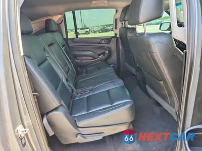 Zdjęcie 10 z 12 samochodu: 2020 CHEVROLET SUBURBAN C1500 LT VIN:1GNSCHKC3LR120145 - miniatura