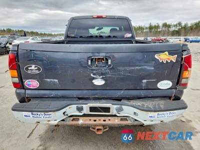 Zdjęcie 6 z 12 samochodu: 2004 GMC SIERRA K2500 HEAVY DUTY VIN:1GTHK29244E363049 - miniatura