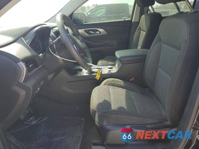 Zdjęcie 7 z 13 samochodu: 2018 CHEVROLET TRAVERSE LS VIN:1GNEVFKW0JJ108391 - miniatura