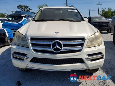 Piąte zdjęcie samochodu w środku: 2012 MERCEDES-BENZ GL 450 4MATIC VIN:4JGBF7BE2CA791702 - miniatura