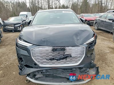 Piąte zdjęcie samochodu w środku: 2024 AUDI Q4 E-TRON VIN:WA1G2AFZ2RP009270 - miniatura
