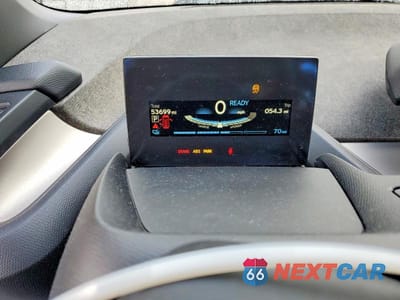 Zdjęcie 9 z 14 samochodu: 2019 BMW I3 BEV VIN:WBY8P2C57K7D00518 - miniatura