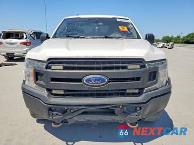 Piąte zdjęcie samochodu w środku: 2019 FORD F150 SUPERCREW VIN:1FTEW1E53KKC42125 - miniatura