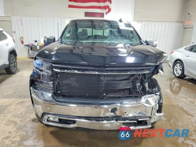 Piąte zdjęcie samochodu w środku: 2019 CHEVROLET SILVERADO K1500 LTZ VIN:3GCUYGEDXKG138349 - miniatura