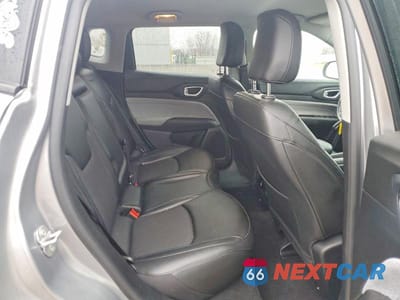 Zdjęcie 11 z 13 samochodu: 2022 JEEP COMPASS LATITUDE VIN:3C4NJDBB1NT233646 - miniatura
