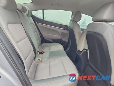 Zdjęcie 10 z 12 samochodu: 2017 HYUNDAI ELANTRA SE VIN:5NPD74LF2HH080081 - miniatura
