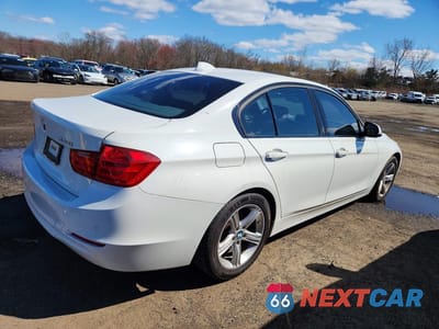 Trzecie zdjęcie samochodu z tyłu: 2015 BMW 328 I SULEV VIN:WBA3C1C53FP851207 - miniatura