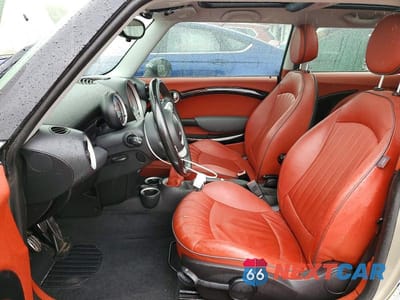 Zdjęcie 7 z 12 samochodu: 2007 MINI COOPER S VIN:WMWMF73527TL83719 - miniatura