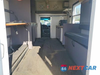 Zdjęcie 10 z 13 samochodu: 1993 FORD E350 AMBULANCE VIN:1FDKE37H7PHA02097 - miniatura