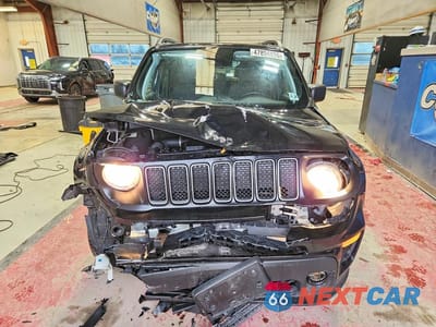 Piąte zdjęcie samochodu w środku: 2023 JEEP RENEGADE LATITUDE VIN:ZACNJDB13PPP14786 - miniatura