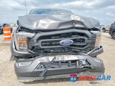 Piąte zdjęcie samochodu w środku: 2022 FORD F150 SUPERCREW VIN:1FTEW1CP6NKD38467 - miniatura