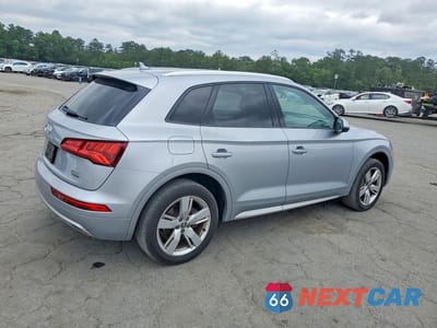 Trzecie zdjęcie samochodu z tyłu: 2018 AUDI Q5 PREMIUM VIN:WA1ANAFY1J2200118 - miniatura