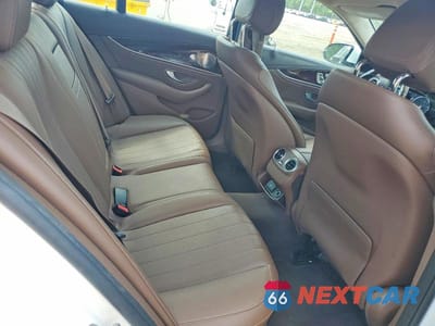 Zdjęcie 10 z 11 samochodu: 2017 MERCEDES-BENZ E 300 VIN:WDDZF4JB0HA084877 - miniatura