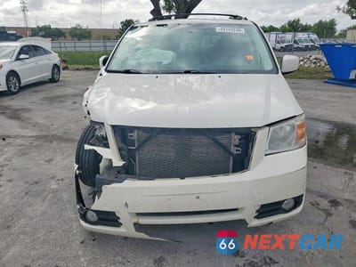 Piąte zdjęcie samochodu w środku: 2010 DODGE GRAND CARAVAN SXT VIN:2D4RN5D11AR211582 - miniatura