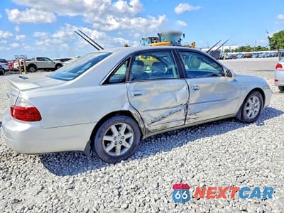 Trzecie zdjęcie samochodu z tyłu: 2003 TOYOTA AVALON XL VIN:4T1BF28BX3U272802 - miniatura