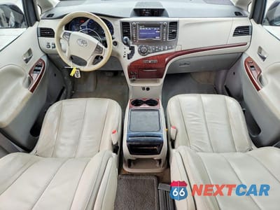 Zdjęcie 8 z 13 samochodu: 2012 TOYOTA SIENNA XLE 8-PASSENGER VIN:5TDYK3DC7CS196345 - miniatura