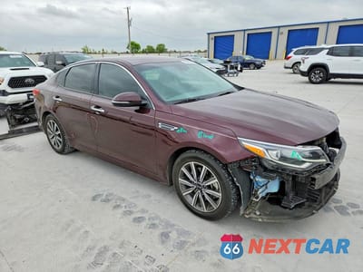 Czwarte zdjęcie samochodu z boku: 2019 KIA OPTIMA EX VIN:5XXGU4L1XKG374115 - miniatura