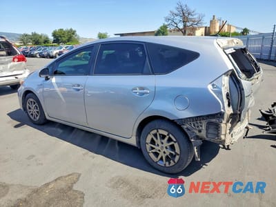 Drugie zdjęcie samochodu z przodu: 2016 TOYOTA PRIUS V FOUR VIN:JTDZN3EU5GJ054257 - miniatura