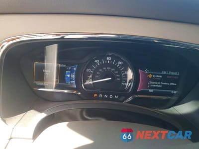 Zdjęcie 9 z 13 samochodu: 2017 LINCOLN NAVIGATOR SELECT VIN:5LMJJ2JT7HEL02334 - miniatura
