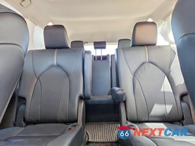 Zdjęcie 10 z 13 samochodu: 2024 TOYOTA GRAND HIGHLANDER PLATINUM VIN:5TDAAAB50RS035485 - miniatura
