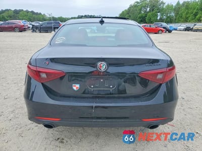 Zdjęcie 6 z 12 samochodu: 2019 ALFA ROMEO GIULIA TI VIN:ZARFANBN6K7601863 - miniatura
