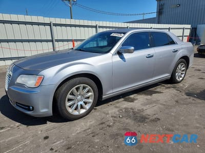 2011 CHRYSLER 300C 2C3CA6CT4BH524600 - główne zdjęcie licytacji z USA - miniatura