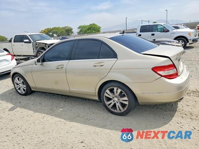 Drugie zdjęcie samochodu z przodu: 2010 MERCEDES-BENZ C 300 VIN:WDDGF5EB4AR127986 - miniatura