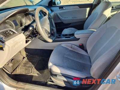 Zdjęcie 7 z 12 samochodu: 2017 HYUNDAI SONATA BASE VIN:5NPE24AF3HH566775 - miniatura