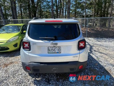 Drugie zdjęcie samochodu z przodu: 2015 JEEP RENEGADE LATITUDE VIN:ZACCJBBH0FPB67317 - miniatura