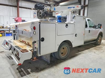 Trzecie zdjęcie samochodu z tyłu: 2012 FORD F350 SUPER DUTY VIN:1FD8X3H69CEB01064 - miniatura