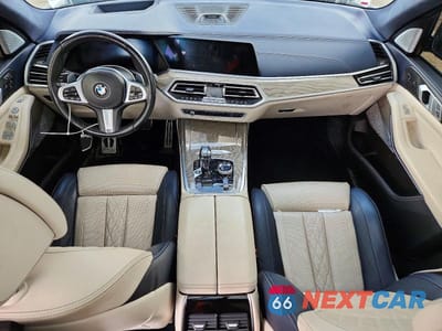 Zdjęcie 8 z 13 samochodu: 2019 BMW X7 XDRIVE50I VIN:5UXCX4C54KLB40174 - miniatura