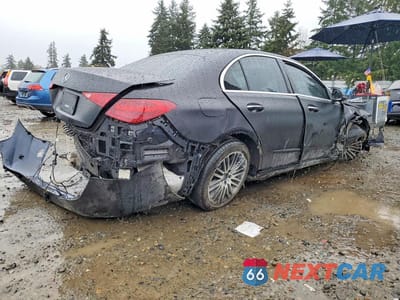 Trzecie zdjęcie samochodu z tyłu: 2024 MERCEDES-BENZ C 300 4MATIC VIN:W1KAF4HB0RR190543 - miniatura