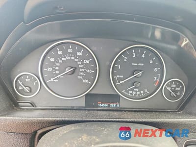 Zdjęcie 9 z 12 samochodu: 2013 BMW 328 XI SULEV VIN:WBA3B5G51DNS01367 - miniatura