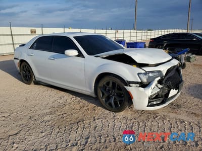 Czwarte zdjęcie samochodu z boku: 2022 CHRYSLER 300 S VIN:2C3CCABG0NH198817 - miniatura