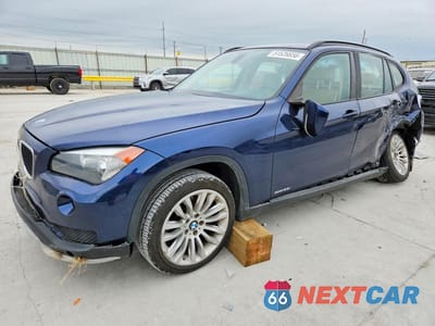 2015 BMW X1 SDRIVE28I WBAVM1C50FV317129 - główne zdjęcie licytacji z USA - miniatura