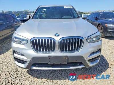 Piąte zdjęcie samochodu w środku: 2019 BMW X3 SDRIVE30I VIN:5UXTR7C50KLR51074 - miniatura