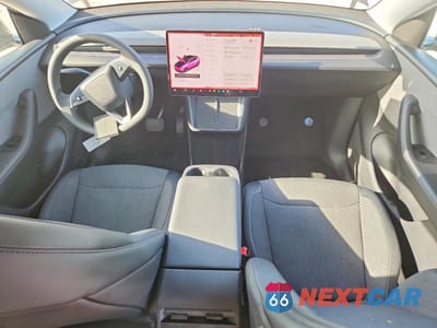 Zdjęcie 8 z 13 samochodu: 2026 TESLA MODEL Y VIN:7SAYGDED2TA603958 - miniatura